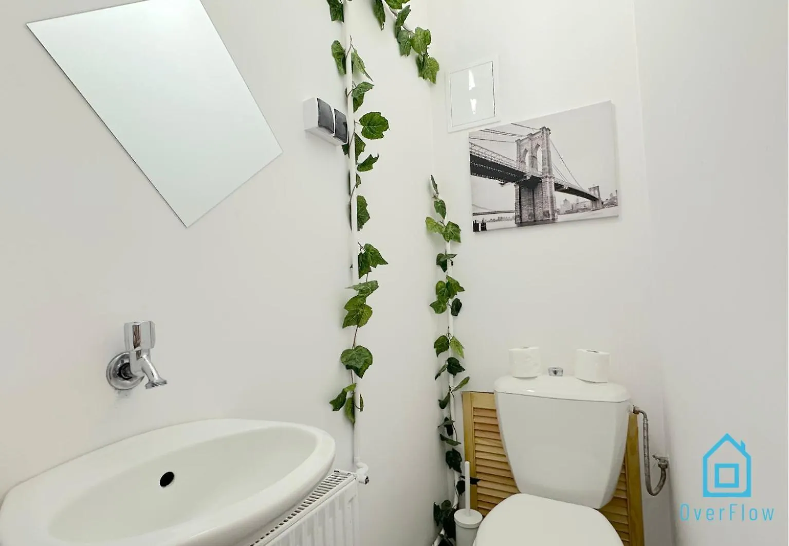Monroe Room - 15 Minutes To Gdansk Old Town & Sea 0*,  Polska